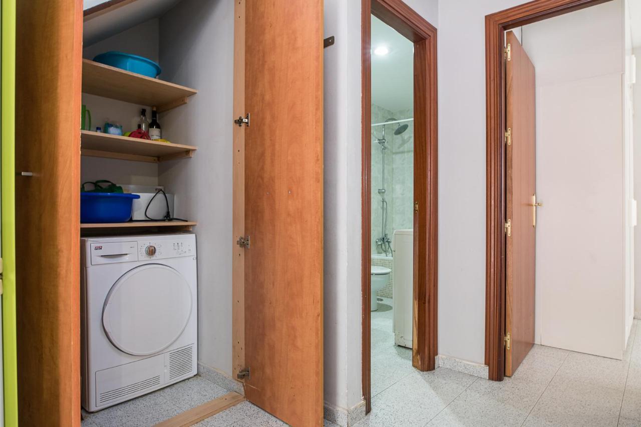 Malagaonbeach 1 - Two Bedrooms - Up To 3 People - 10 Meters Beach Buitenkant foto